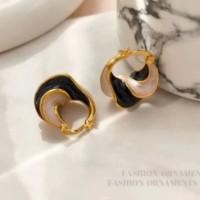 Micara™ - Onyx Twist - Elegante Ohrschmuck für stilvolle Akzente