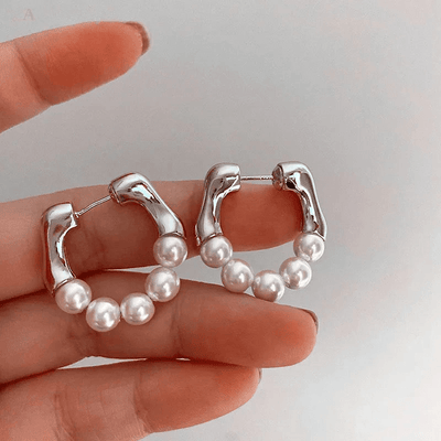 Micara™ - Elegante Pearl Curve Ohrringe für einen stilvollen Look