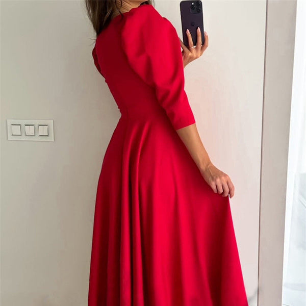 Tülay™ - Plissiertes Midikleid mit V-Ausschnitt